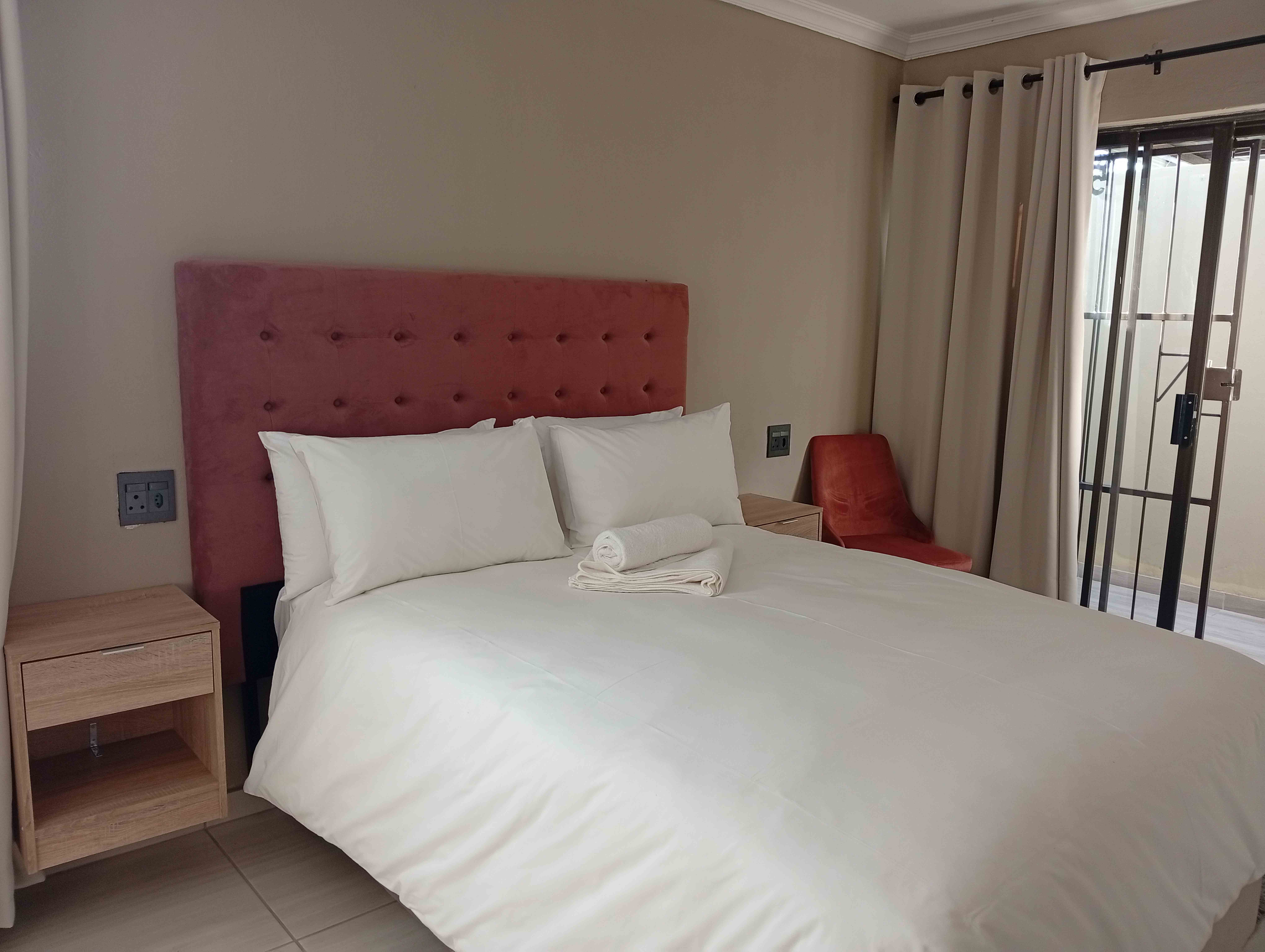 Room 5 (Ensuite - Fully furnished)